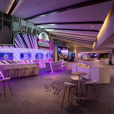 Hotel Marriott Rive Gauche & Conference Center 4*
