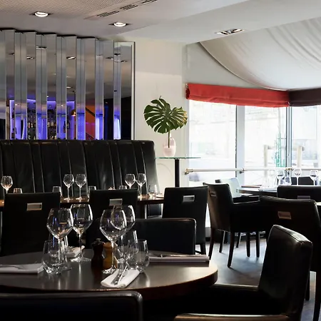 Hotel Marriott Rive Gauche & Conference Center