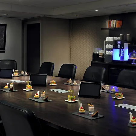 Marriott Rive Gauche & Conference Center 4*