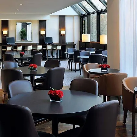 Marriott Rive Gauche & Conference Center Hotel 4*