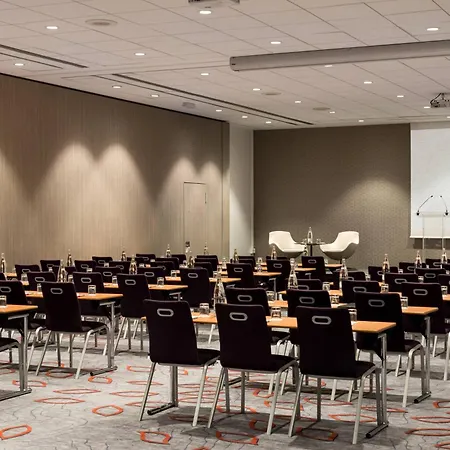 Marriott Rive Gauche & Conference Center Hotel
