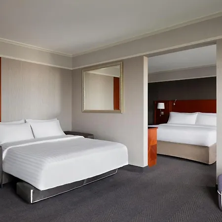 Marriott Rive Gauche & Conference Center 4*