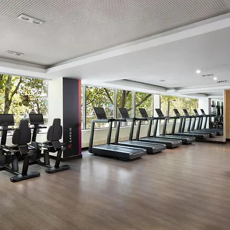 Marriott Rive Gauche & Conference Center Hotel