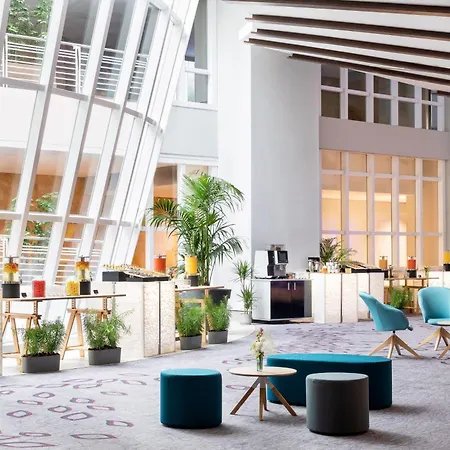 Marriott Rive Gauche & Conference Center 4*