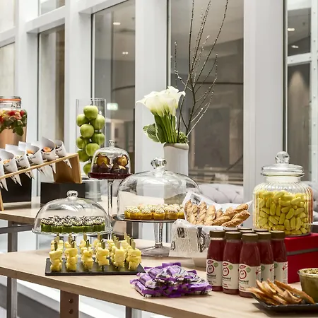 Marriott Rive Gauche & Conference Center Hotel 4*