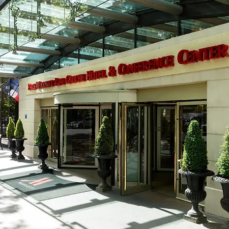 Hotel Marriott Rive Gauche & Conference Center 4*