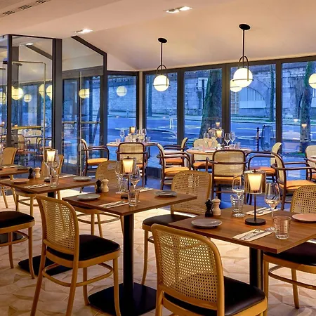 Marriott Rive Gauche & Conference Center 4*