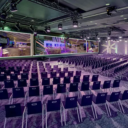 Marriott Rive Gauche & Conference Center Париж