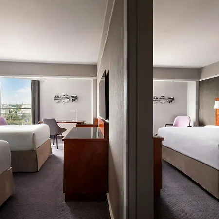 Marriott Rive Gauche & Conference Center Paris