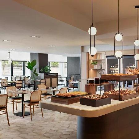 Marriott Rive Gauche & Conference Center Hotel 4*