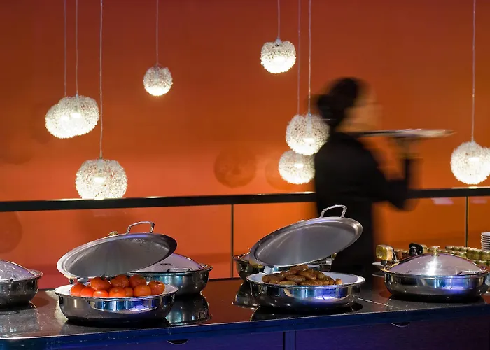 Marriott Rive Gauche & Conference Center Hotel