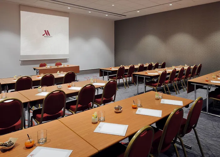 Marriott Rive Gauche & Conference Center Hotel