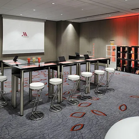 Отель Marriott Rive Gauche & Conference Center