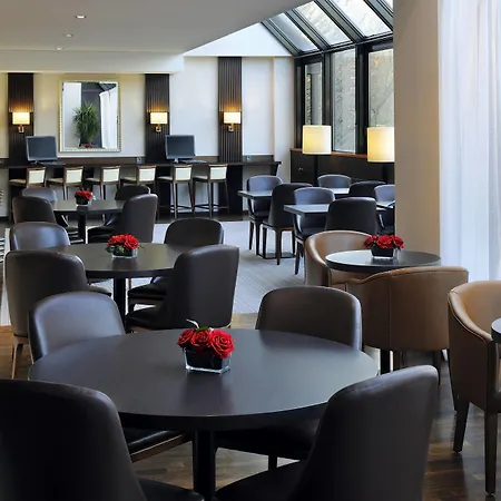 Отель Marriott Rive Gauche & Conference Center