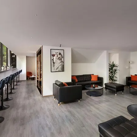 Отель Marriott Rive Gauche & Conference Center