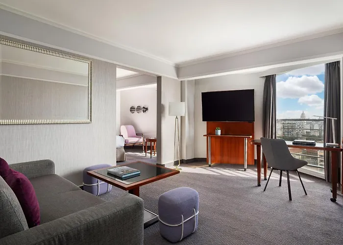 Marriott Rive Gauche & Conference Center 4* Párizs
